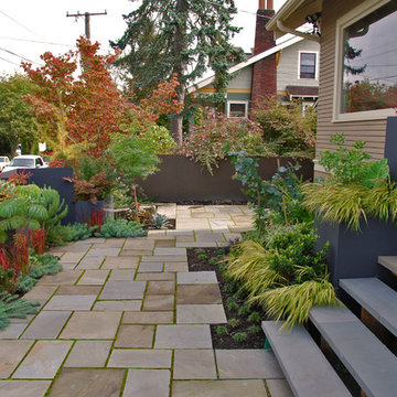 Powder coated steel planters and screens