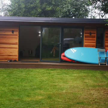 Jo & Rich & Family - Walton on Thames Garden Room