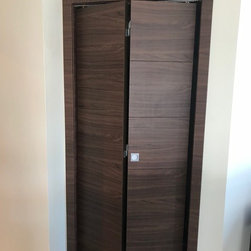 Private Residence - Palladio 4H Bifold Doors - Interior Doors