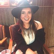 Alayna Thomas's photo