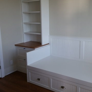 Beaded Inset Trundle Bed