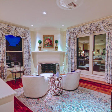 Lawrence ranch home