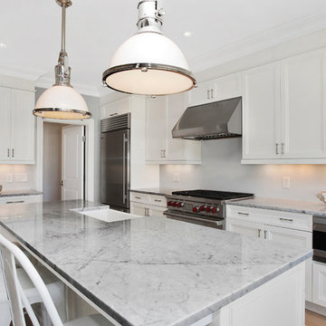 Bishops Pond Southampton Village: B Model