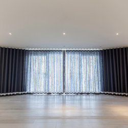 Silent Gliss Curved Curtain Poles - カーテン