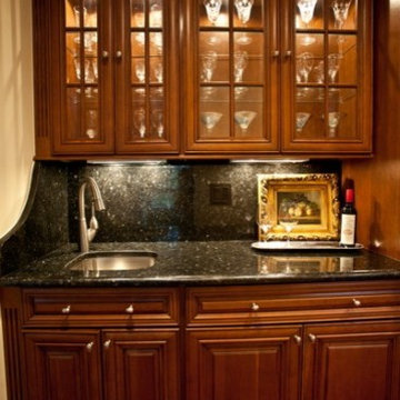 Luxurious Gourmet Kitchen in Fairfax Station Combines Beauty and Function