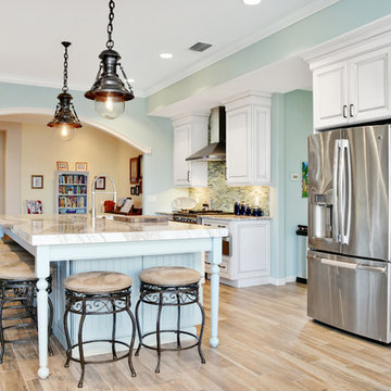 Palm Harbor Coastal Kitchen