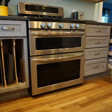 Two-Tone Transitional Kitchen