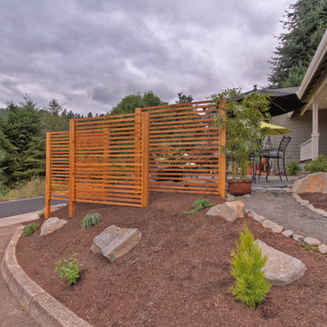 Gravel Courtyad - Water fall - Slab stone steps - privacy screens