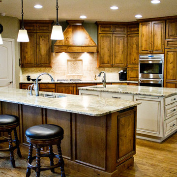 Rustic Alder Parade of Homes Kitchen