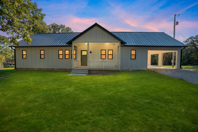 Scandinavian exterior home idea in Little Rock