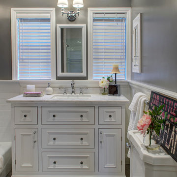 French/Cottage Bathroom
