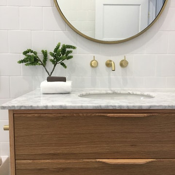 Minimalist Bathroom Remodel ft. Alexander 36-inch Natural Bathroom Vanity