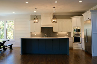 Kitchen - country kitchen idea in Other
