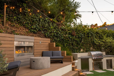 Deck photo in Los Angeles