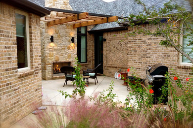Elegant patio photo in Austin
