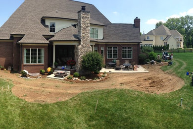 Inspiration for a timeless patio remodel in Louisville