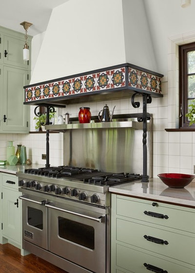 Kitchen by Dovetail Renovation, Inc.