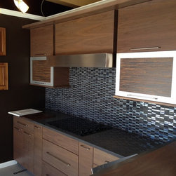 Stonebridge Display - Kithen Master in Farmington, MI - Kitchen Cabinetry
