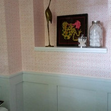 Bathroom niche accessories