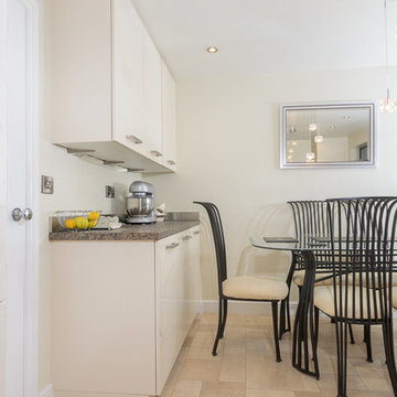 Neutral colours and chic design features, a modern twist to a classic kitchen