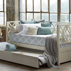 Bayview Daybed w/ Trundle - Daybeds