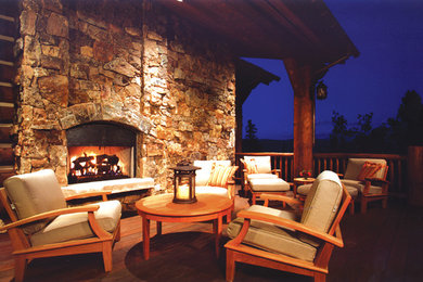 Example of a classic deck design in Denver