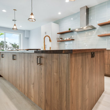 Modern Kitchen at Harbour Pointe