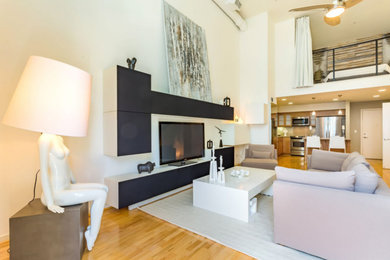 Example of a trendy living room design in San Francisco