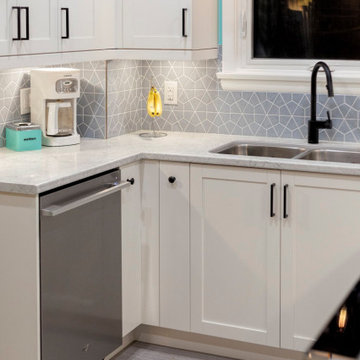 River Heights Kitchen 4