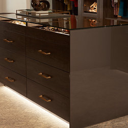 Backpainted glass waterfall countertop - Home Decor