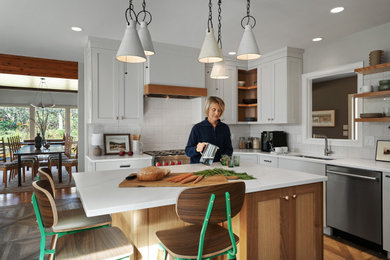Example of an eclectic kitchen design in Bridgeport