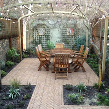 Wellington Courtyard