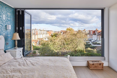 This is an example of a contemporary bedroom in London.