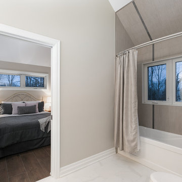 Georgina Lakefront Home