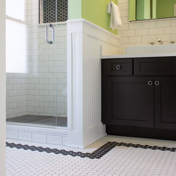 Farmhouse Pingree Grove Bath