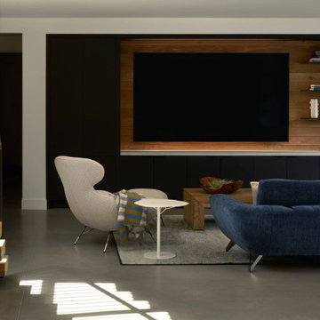 Waters Edge Residence