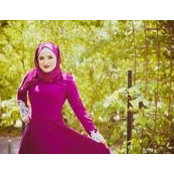 Eman Ysns foto