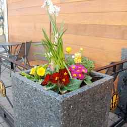concrete pots - Products