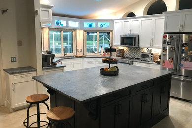 Transitional kitchen photo in Miami
