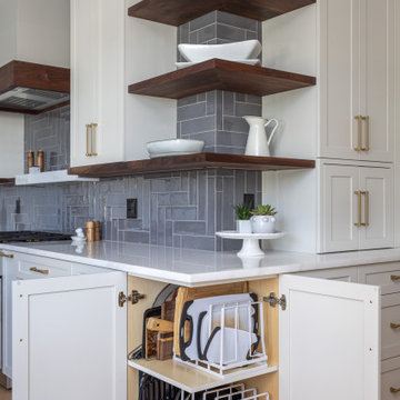 Corner cabinet storage