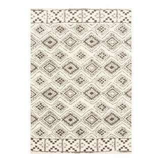 nuLOOM Leighton Machine Washable Southwestern Medallion Accent Rug, 2x3,  Beige