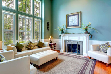 Example of a living room design in San Francisco