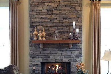 Example of a classic living room design in Philadelphia