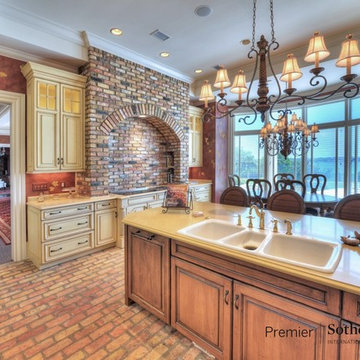 Old Chicago Brick Estate