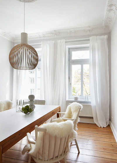 My houzz: spirito scandinavo in casa di una blogger ad amburgo Muri neri stile nordico