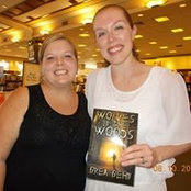 Julie Valle's photo