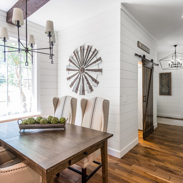 Eat-In Kitchen