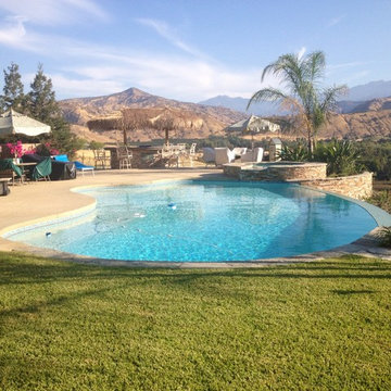 Custom Swimming Pools