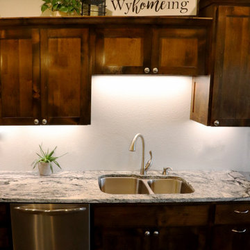 Traditional Kitchen with a Modern Twist -Black and White Polished