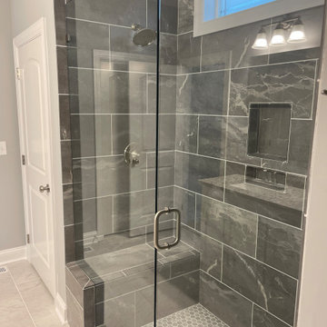 Heritage Circle | Bathroom